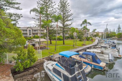 Bayview Bay Apartment and Marina