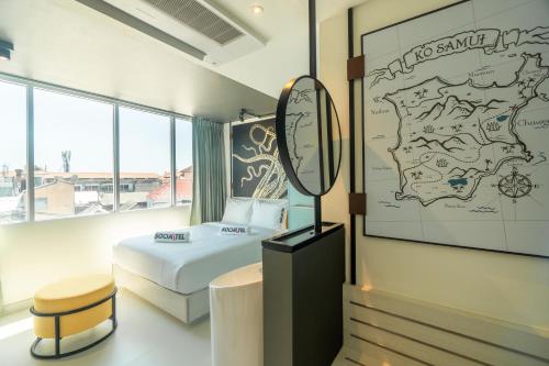 room detail thumbnail 2