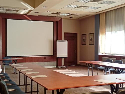 Booking Hotel Crown Piast & Spa