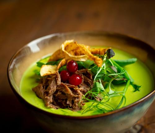 Meriton Old Town Garden Hotel - image 7