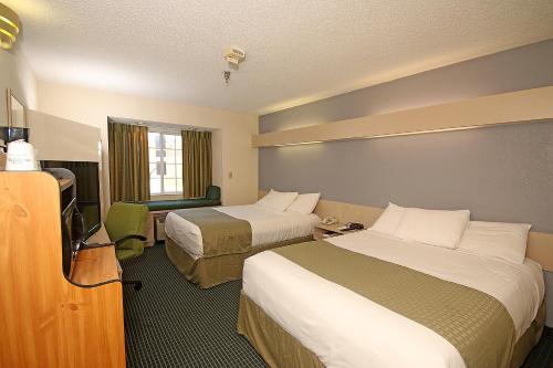Microtel Inn & Suites by Wyndham Statesville - image 12