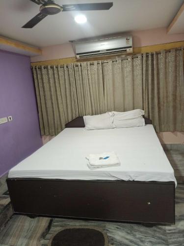 Rupali Inn Near Chinar Park, Airport