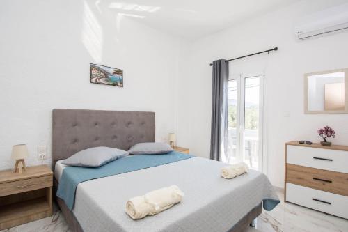 1 double bed, 1 sofa bed