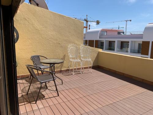 Discovery Apartment Carnaxide - main image