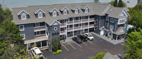 North Shore Inn TC 209 in Traverse City, USA