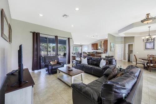 1838 Apataki Court - image 11