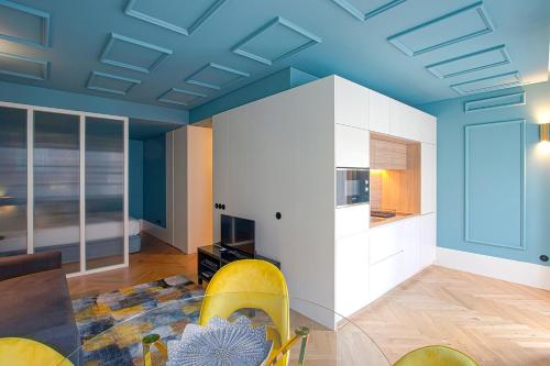HM - Infante Riverside Apartment G