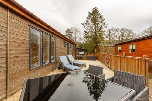 Balcony/terrace, Lakeside 4 Lodge in Troutbeck Bridge
