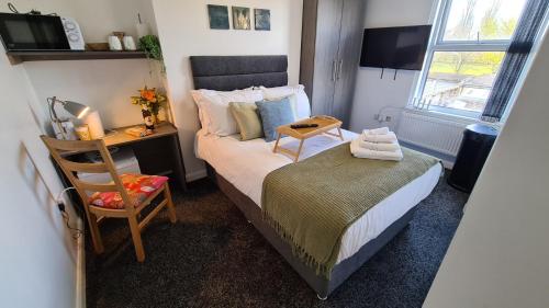 Moorfield House Room 2 off road parking close to the train station Good commuter links to London, West Midlands and Oxford - Accommodation - Banbury