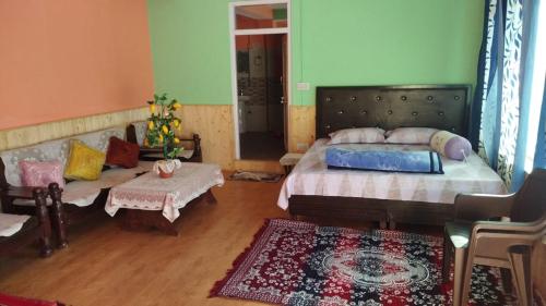 Sushma Homestay