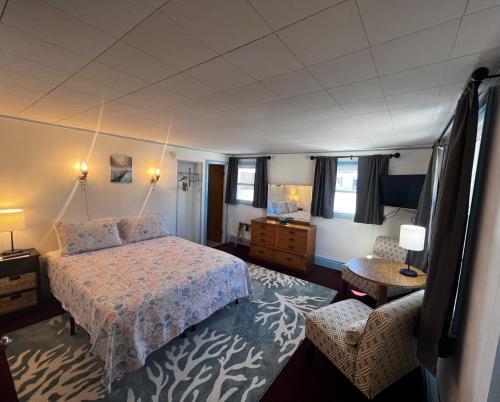 Claddagh Motel & Suites