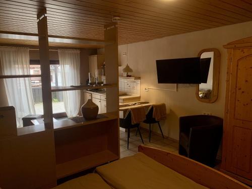 設施, Weingut Peter Stübinger in 萊斯惠勒