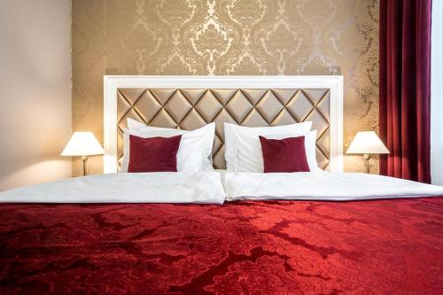 Alexander Room Type - Superior King Suite Alexander Room Type - Superior King Suite