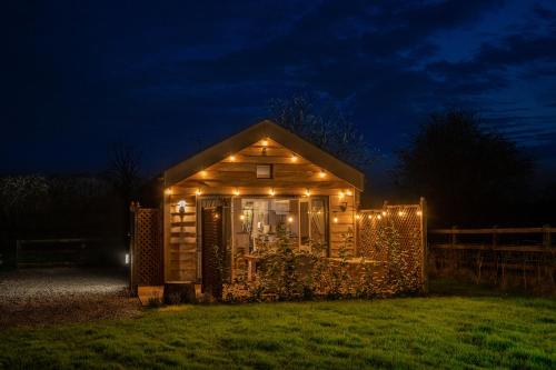 Montana Log Cabin - Ockeridge Rural Retreats