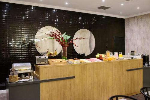 1253 Recoleta Small Hotel - Tap to explore photos