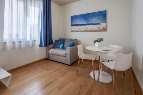 Gaura Apartments - image 4