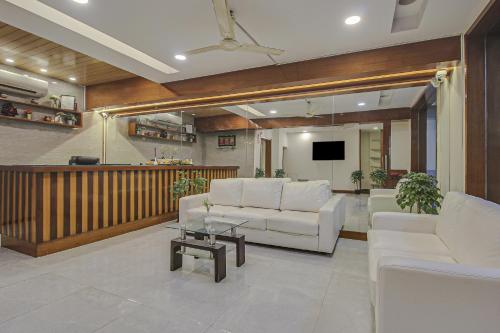 Townhouse Hotel Eaglewood Gachibowli