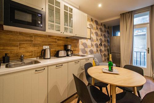 Cozy studio in the main city center, Прага (фото 3)