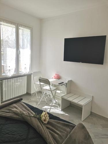 LONATE ROOM in Lonate Ceppino