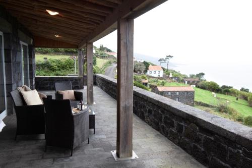 สภาพแวดล้อมโดยรอบ, Casas Goulart in ซานโต อมาโร