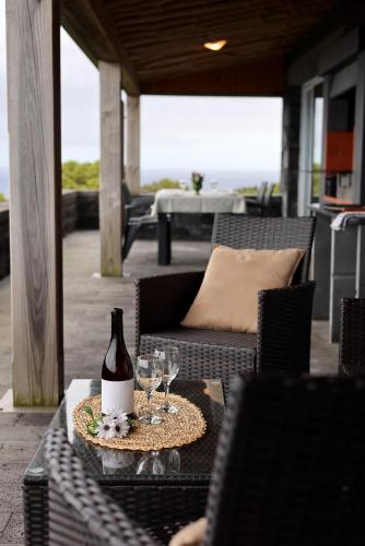 สภาพแวดล้อมโดยรอบ, Casas Goulart in ซานโต อมาโร