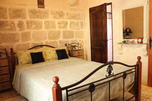 Ta' Sant' Antnin Farmhouse Ta' Sant' Antnin Farmhouse