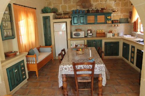 Ta' Sant' Antnin Farmhouse Ta' Sant' Antnin Farmhouse