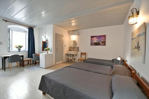 Delfini Hotel