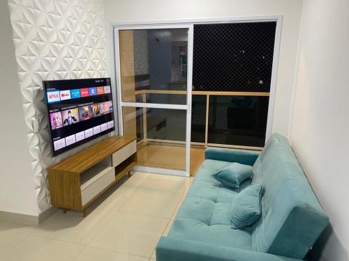 2 bedrooms, 6 beds