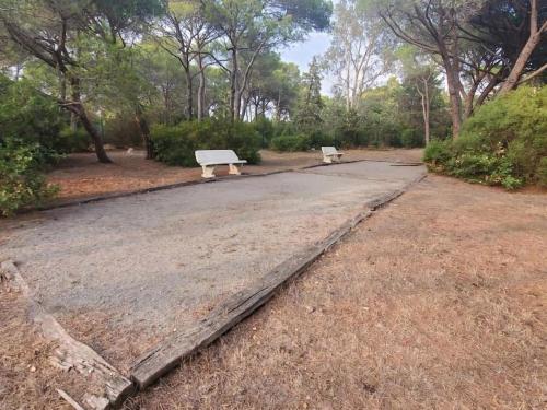 kinderspeeltuin, Oasis des Grands Pins - Saint-Raphaël - Super Piscine & Tennis exceptionnel (Oasis des Grands Pins - Saint-Raphael - Super Piscine & Tennis exceptionnel) in Vallon de Coste