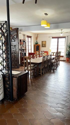 สวน, Exceptional villa in Mijas with private pool, sea view in ลอซ เอสปาล