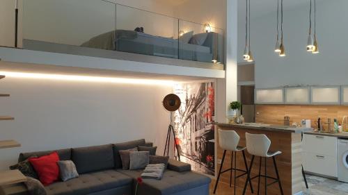 Brand New sunny apartment on Andrássy street, Budapest (photo 9)