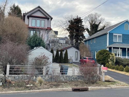 One bedroom with modern kitchen, balcony with water view One bedroom with modern kitchen, balcony with water view