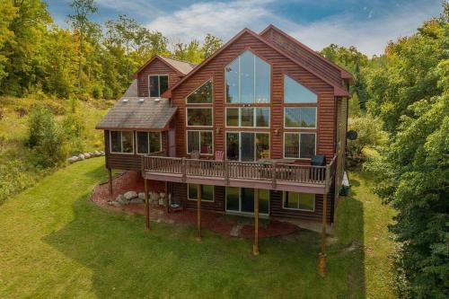 Exterior view, Spacious Leech Lake Home on 2 Private Acres, 200' of lake shore 15 Minutes to Walker with boat lift, in Walker (MN)
