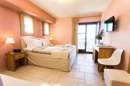 Helianthus Guesthouse in Ammouliani