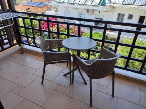 Balcony/terrace, Helianthus Guesthouse in Ammouliani