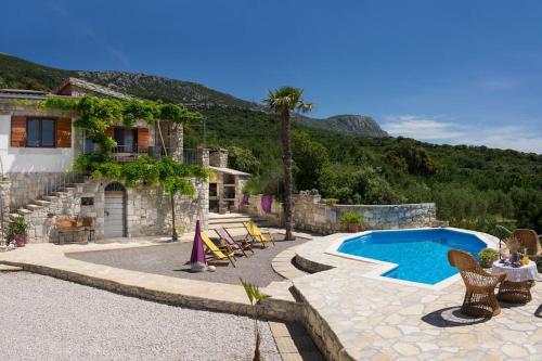 Stone house Angelo - Peace oasis with pool