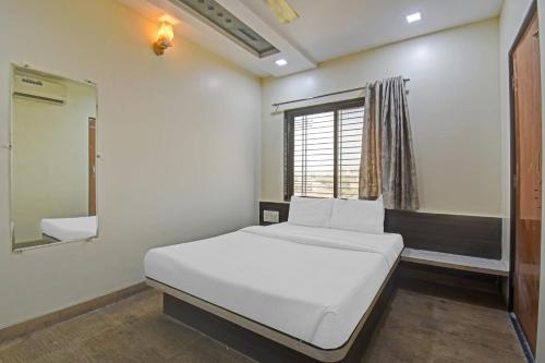 Capital O 86861 Hotel Ramraj Inn