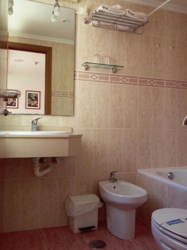 Double or Twin Room image 1