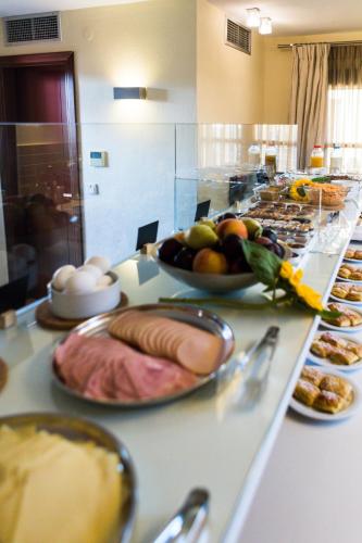 Food and beverages, Helianthus Guesthouse in Ammouliani