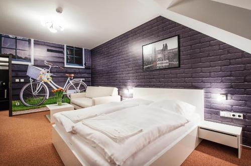 1 queen bed