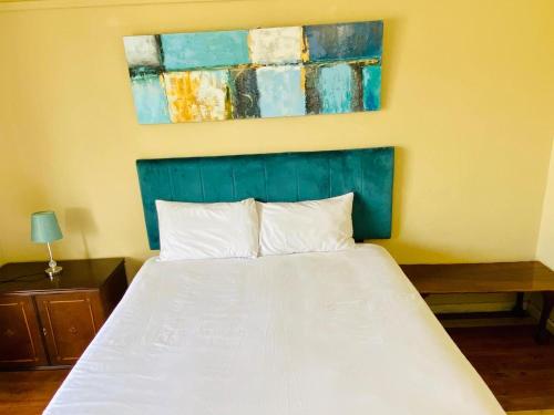 Le Lieu Accommodation Room Type - Deluxe Queen Room