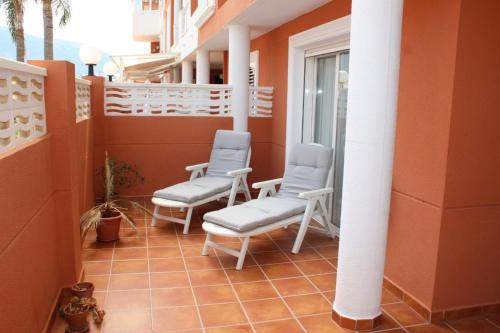  Apto. con gran terraza y acceso directo a piscina. in Denia