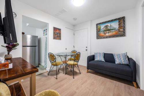 Luxury Delta 2BD Suit on ground floor