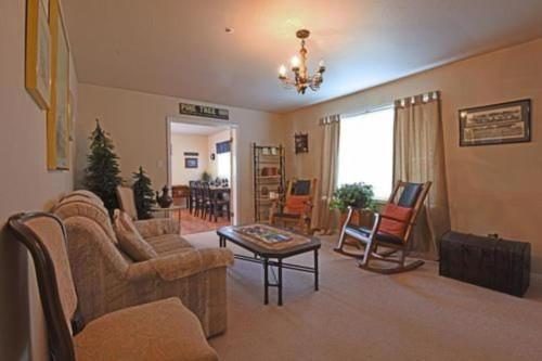 Lobby, PINE TREE INN AND BAKERY BED AND BREAKFAST in Panaca (NV)