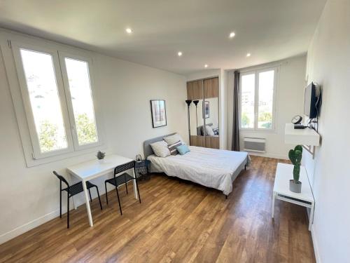 Nice Renting - CAMBRAI02 - Studio Beach Sea View - AC - Promenade des Anglais, Nice