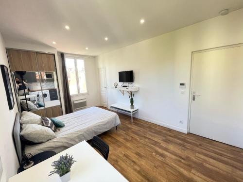 Nice Renting - CAMBRAI02 - Studio Beach Sea View - AC - Promenade des Anglais, Nice (fotografie 9)