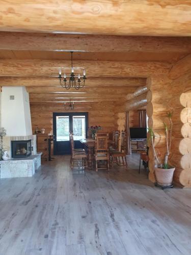 Căsuța ta de la munte (Casuta ta de la munte) in 弗拉辛