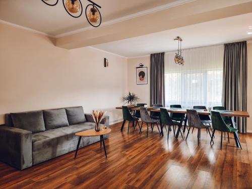 Private Chalet – khách sạn tại Moieciu de Jos