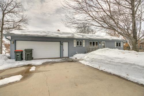 Breezy Point House with Dock on Pelican Lake! in Breezy Point, USA